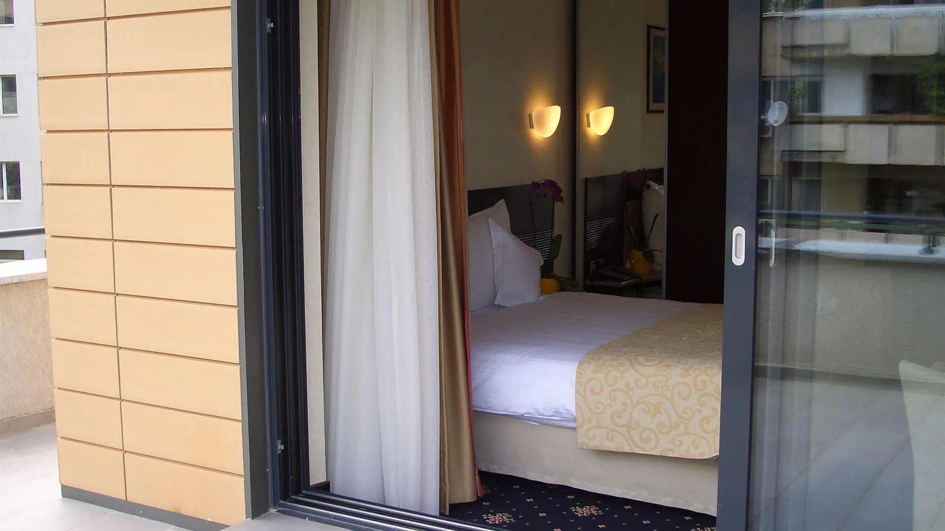 בוקרשט Hotel Berthelot